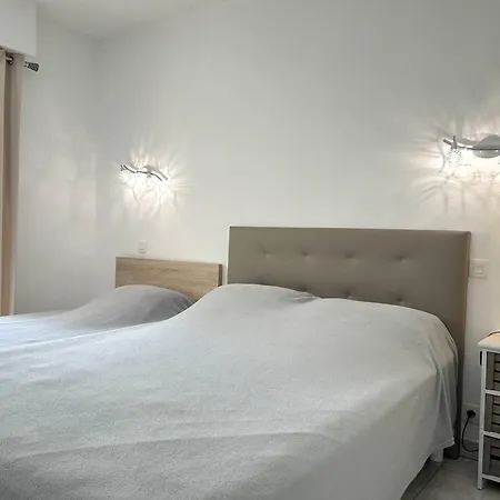 Apartment Avec Climatisation, Proche - 4 Pers. - Fr-1-251-951 Le Lavandou